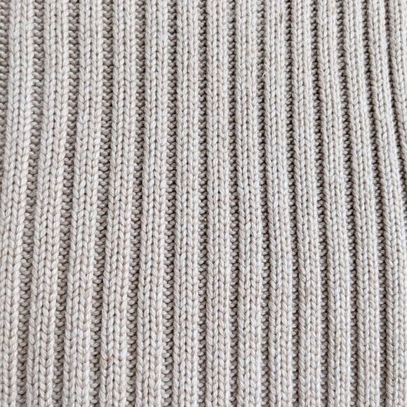 Eivissa Faux Fur Trim cable knit ribbed REVERSIBLE vest - Picture 8 of 9